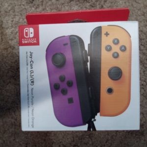 Nintendo Switch Pro, & Joy-Con(L/R) controller(s)